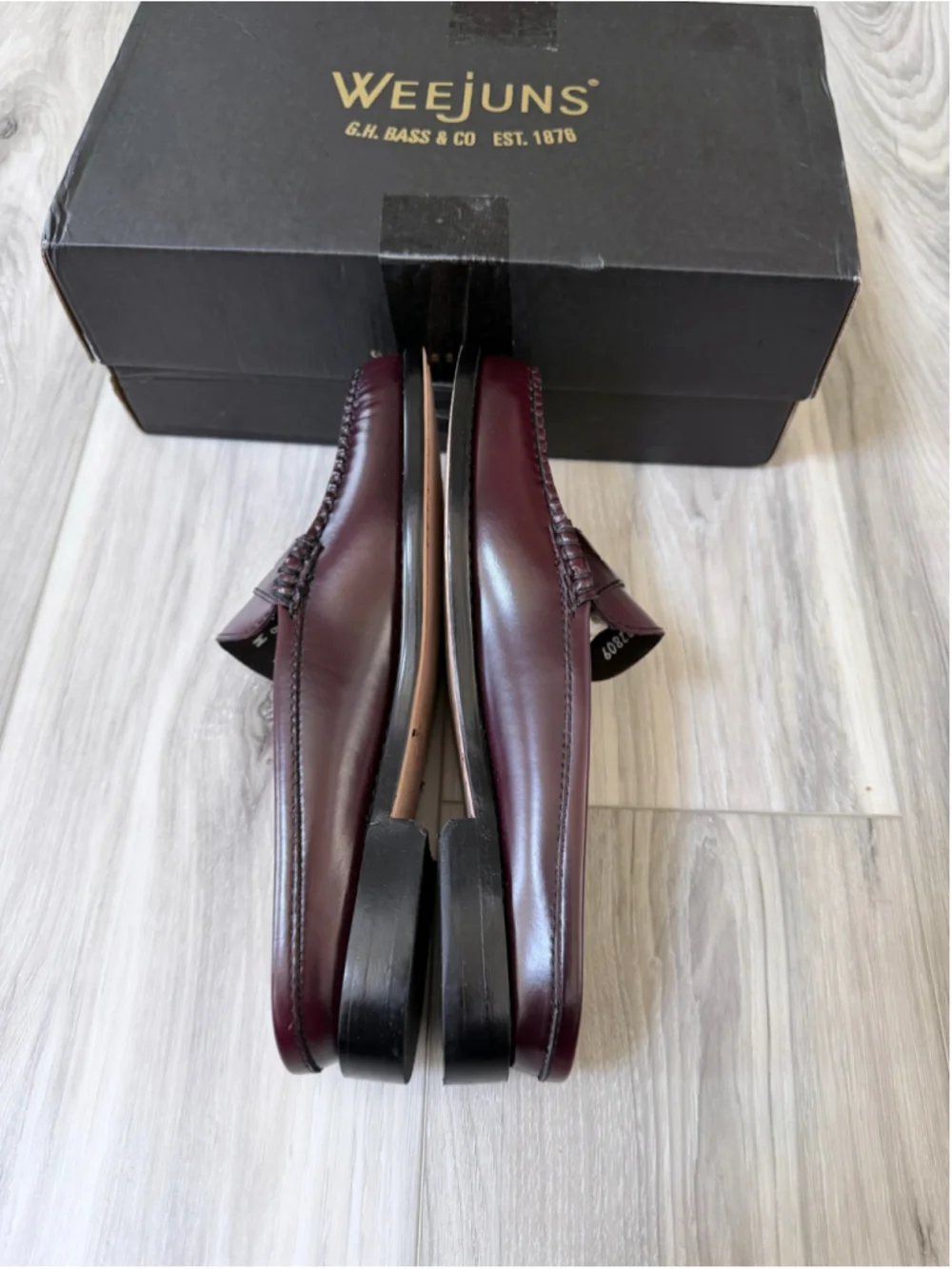 G.H. Bass Weejuns Wynn Penny Loafers Men’s 8.5 Burgundy Leather New in Box